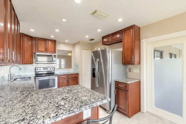 $3,100 | 10 Cormorant Court, Palm Coast, FL 32137