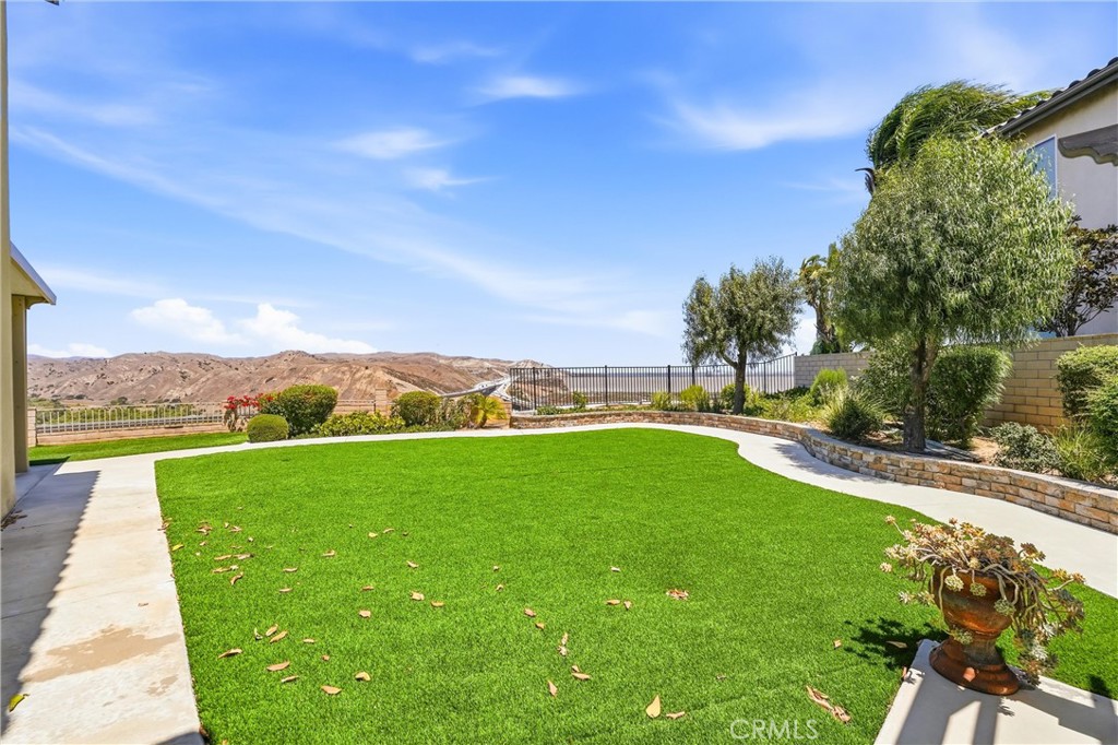 950 Manor Way Corona, CA 92882 - Photo 65 of 80