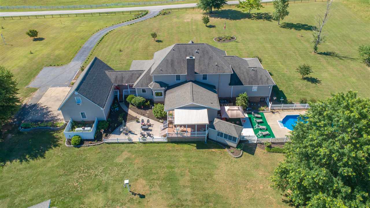 1530 Roddy Road Campobello, SC 29322 - Photo 3 of 36