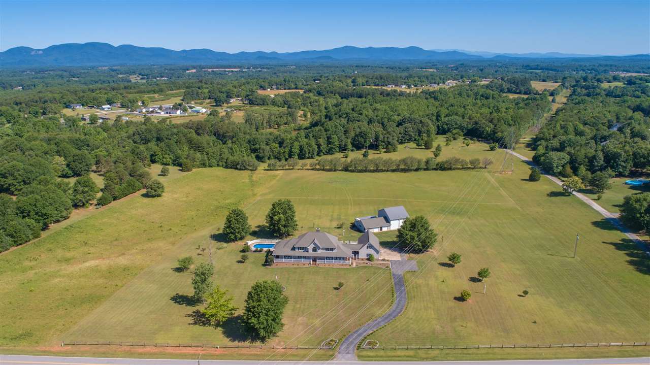 1530 Roddy Road Campobello, SC 29322 - Photo 4 of 36