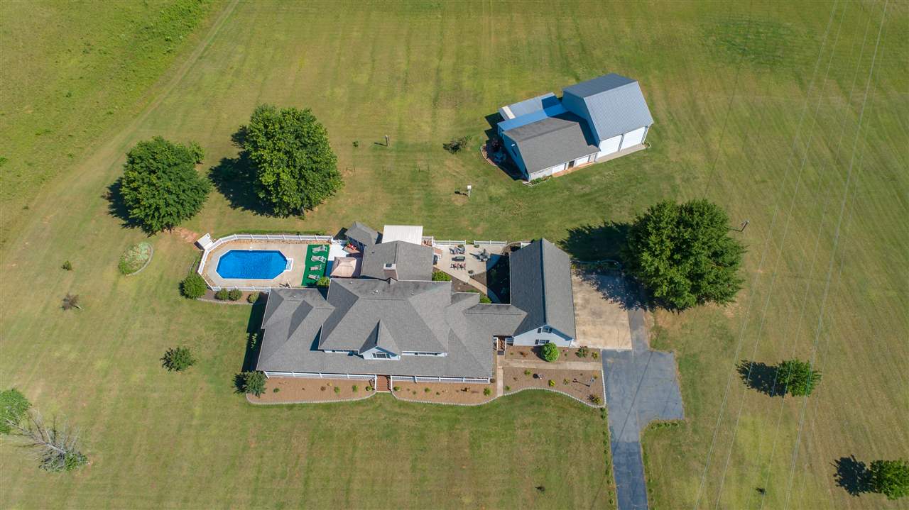 1530 Roddy Road Campobello, SC 29322 - Photo 5 of 36