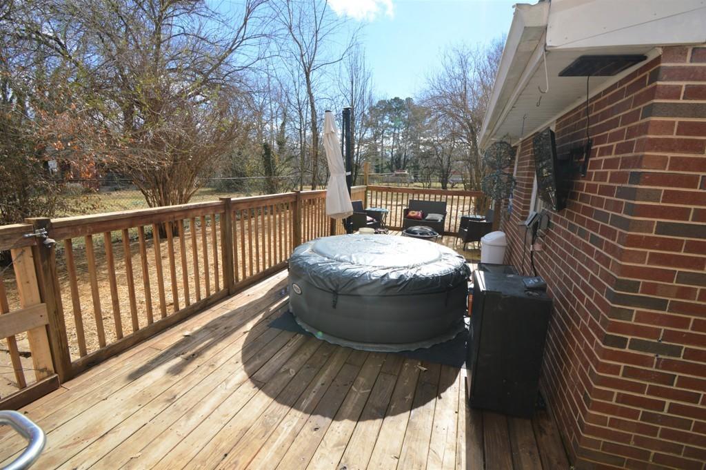 115 Fugate Road Northeast Roanoke, VA 24012 - Photo 12 of 13 12