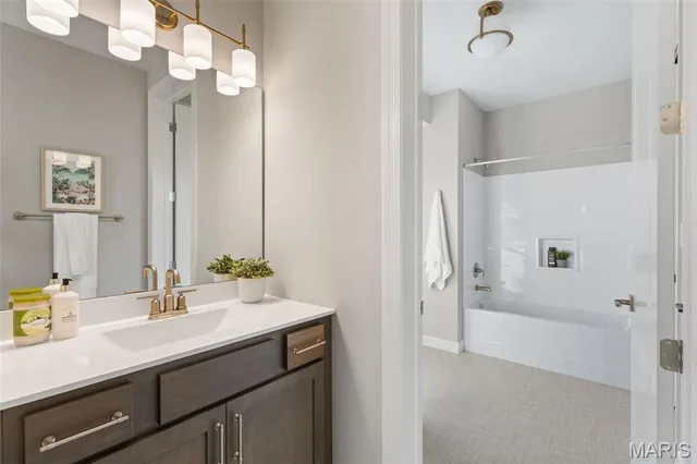 $994,900 | 1 Tbb Nantucket @ Cedars Valley Street, St. Albans, MO 63073