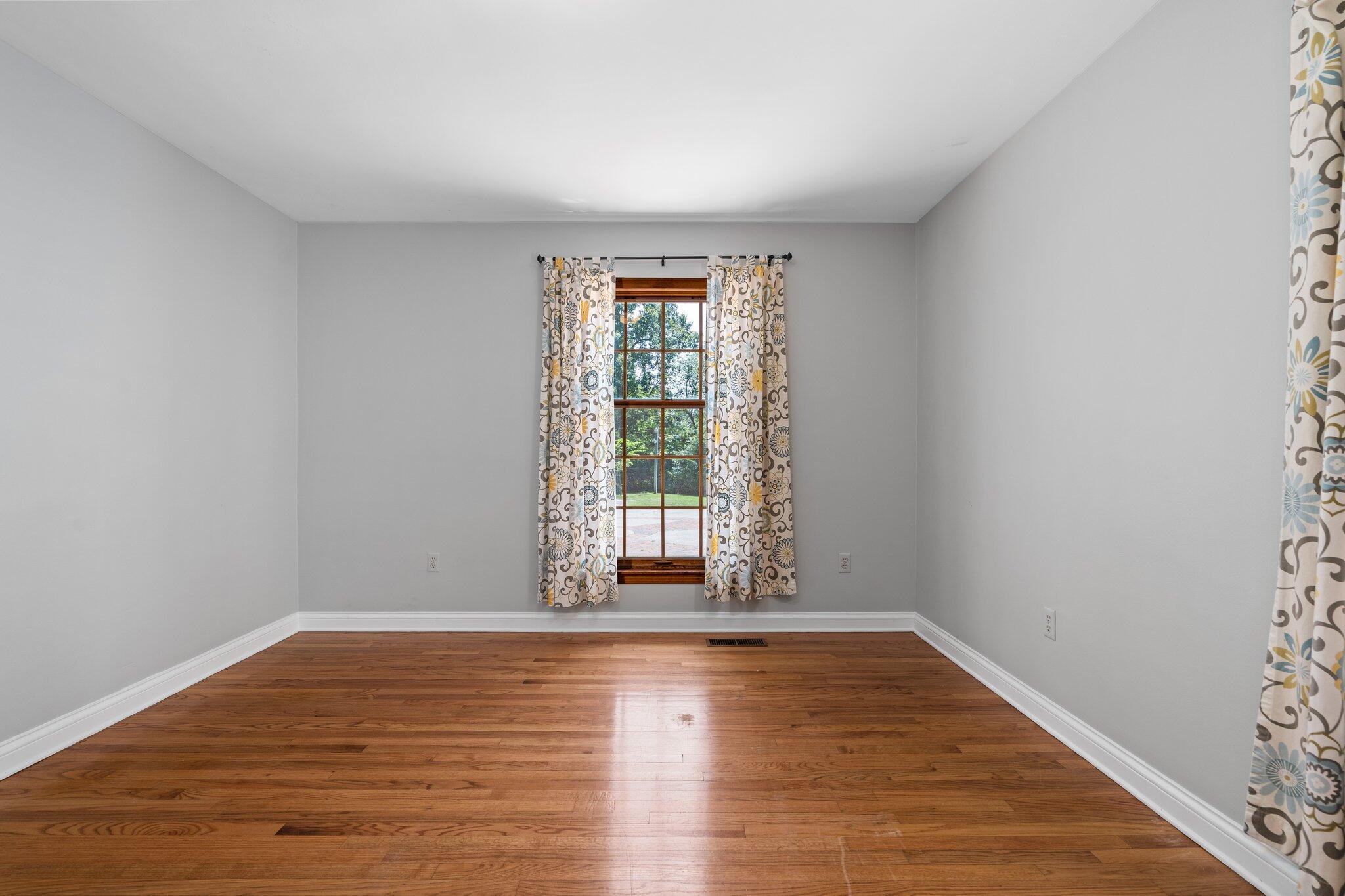 265 Glazier Road Chelsea, MI 48118 - Photo 52 of 95 27-web-or-mls-DSC03755