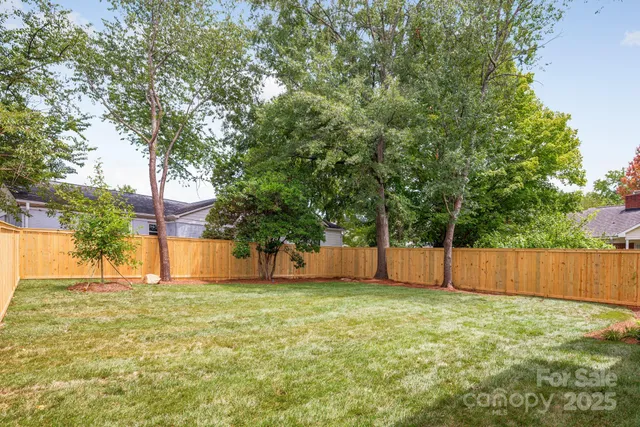 a view of an outdoor space and a yard