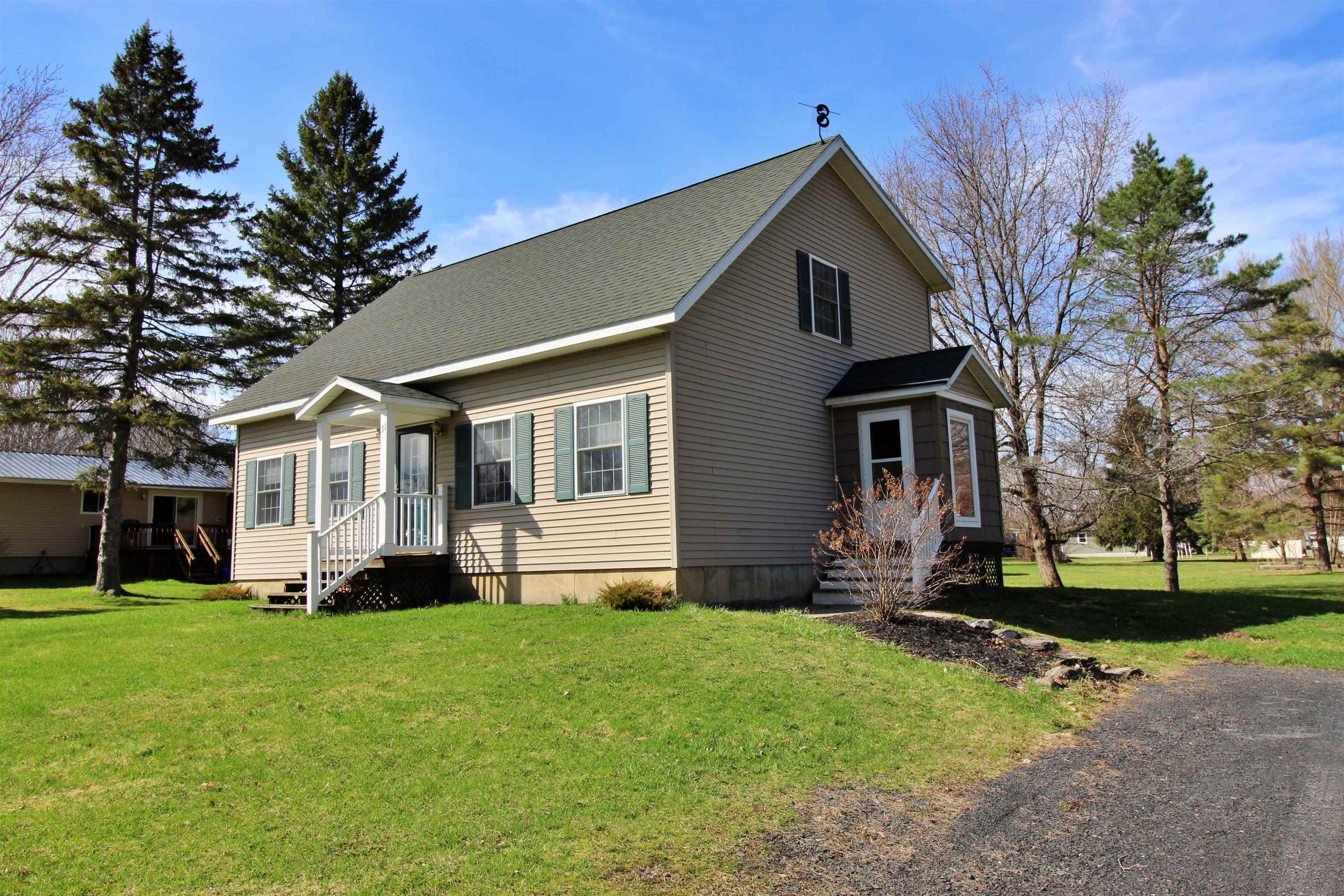 31 Ethan Lane Alburgh, VT 05440 - Photo 2 of 35