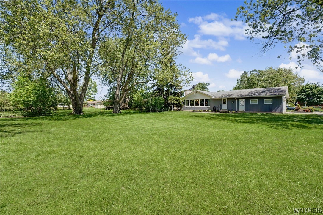 249 West Maplemere Road Amherst, NY 14221 - Photo 9 of 42