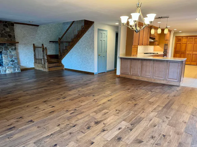 $395,900 | 1000 Star Circle, Santa Claus, IN 47579