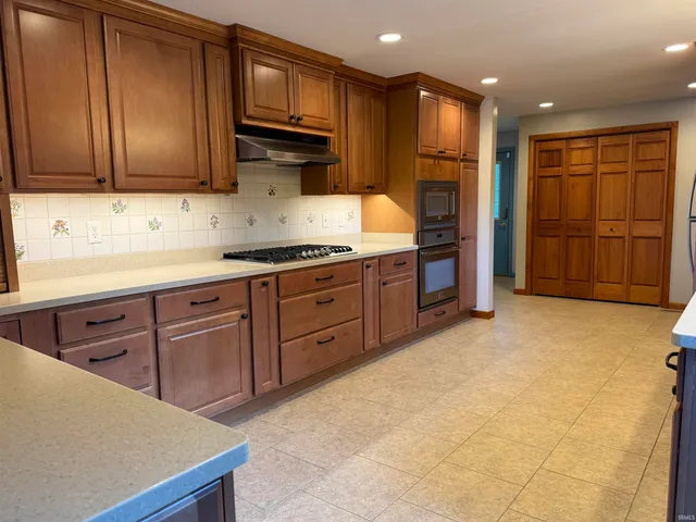 $395,900 | 1000 Star Circle, Santa Claus, IN 47579