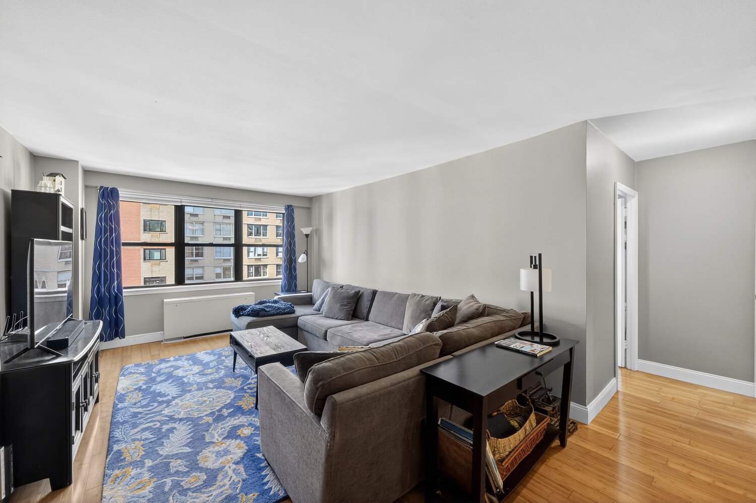201 East 28th Street, Unit 14M Manhattan, NY 10016 - Photo 4 of 15