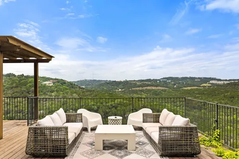 $6,970,000 | 1421 Circle Ridge Drive, West Lake Hills, TX 78746