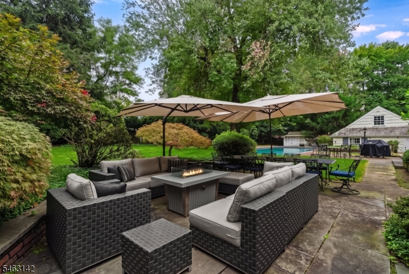 22 Taylor Road Short Hills, NJ 07078 - Photo 17 of 23 Gallery Image 17