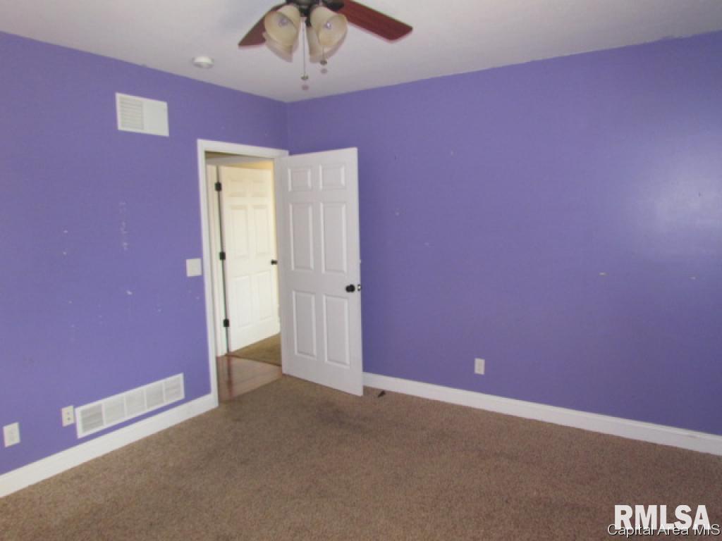 1104 Rutledge Street Pawnee, IL 62558 - Photo 13 of 25
