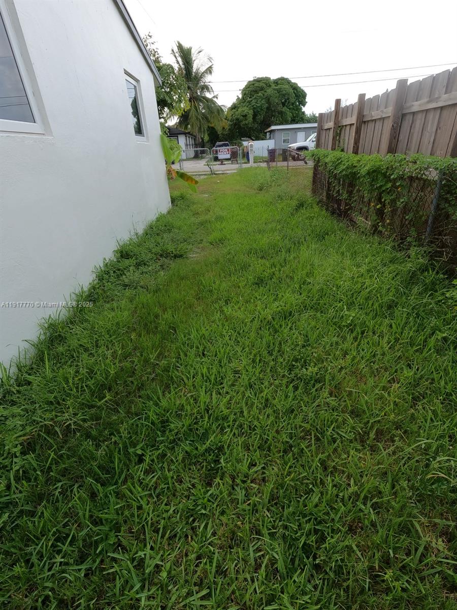 26633 Southwest 138th Court Homestead, FL 33032 - Photo 21 of 58