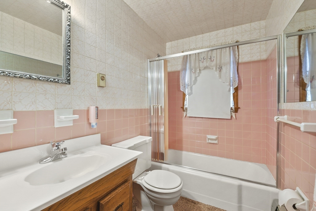 735 Rathbun Street Blackstone, MA 01504 - Photo 23 of 26 Gallery Image 23