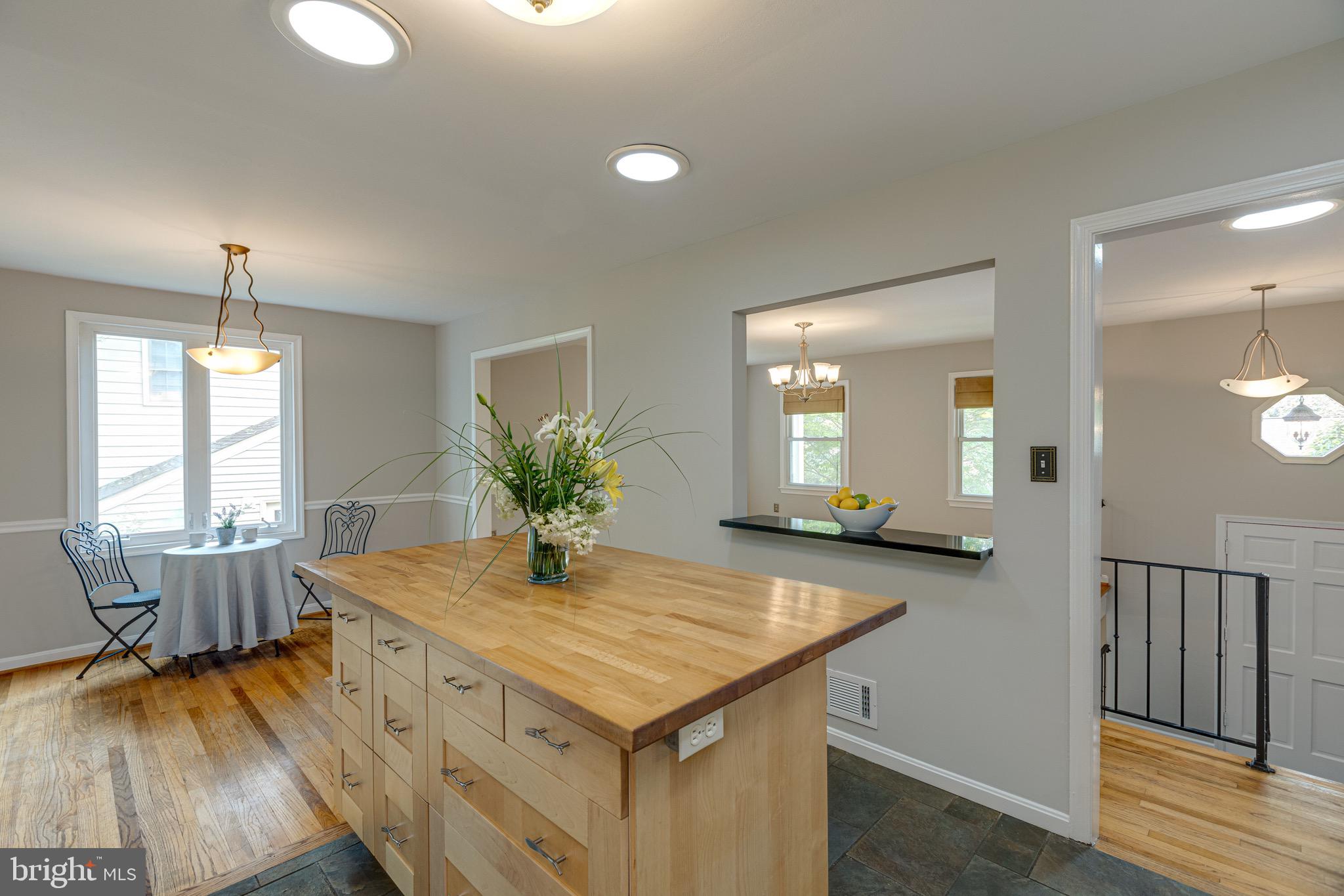 3808 Stonebridge Road Alexandria, VA 22306 - Photo 15 of 69