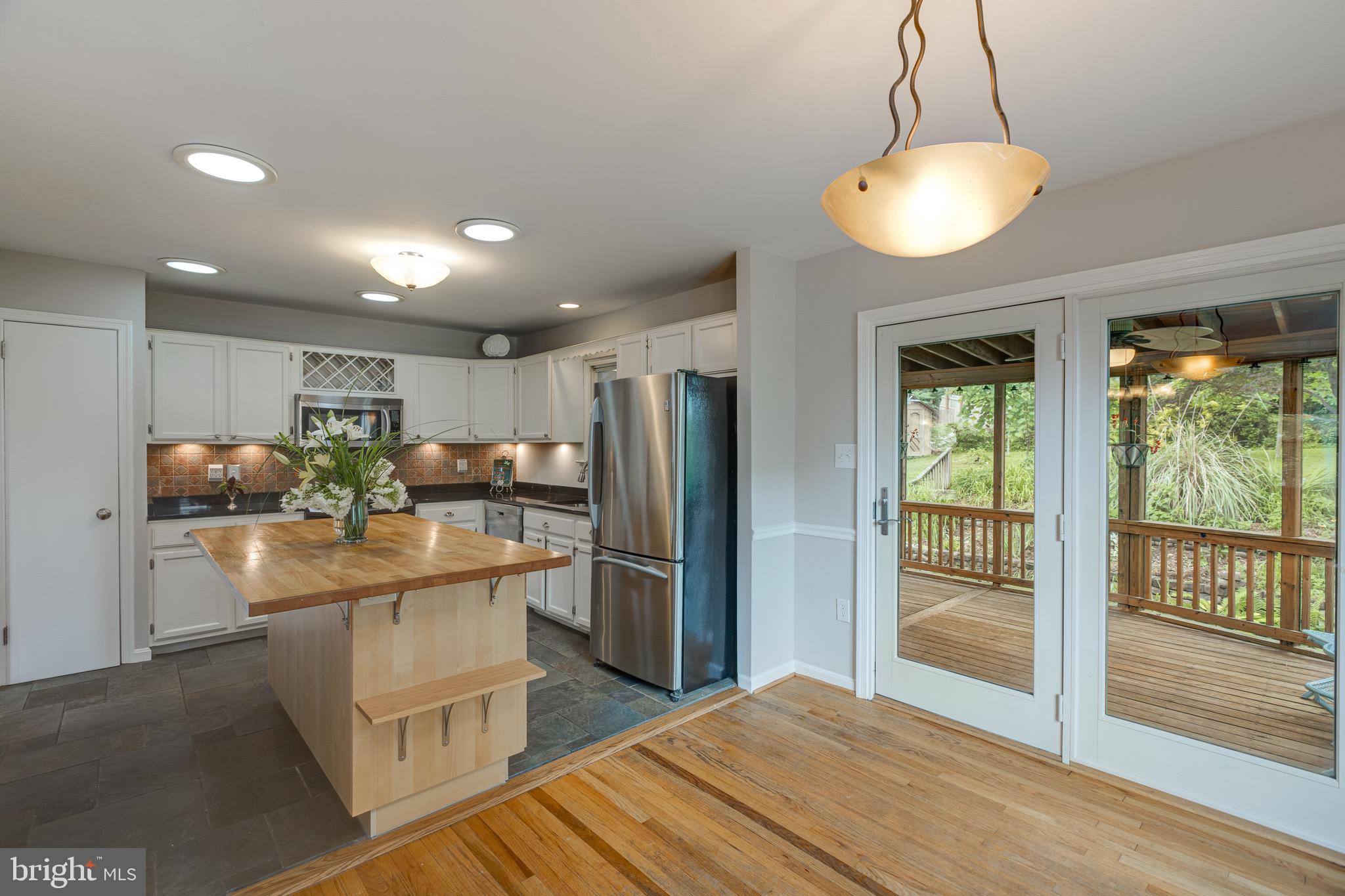 3808 Stonebridge Road Alexandria, VA 22306 - Photo 16 of 69
