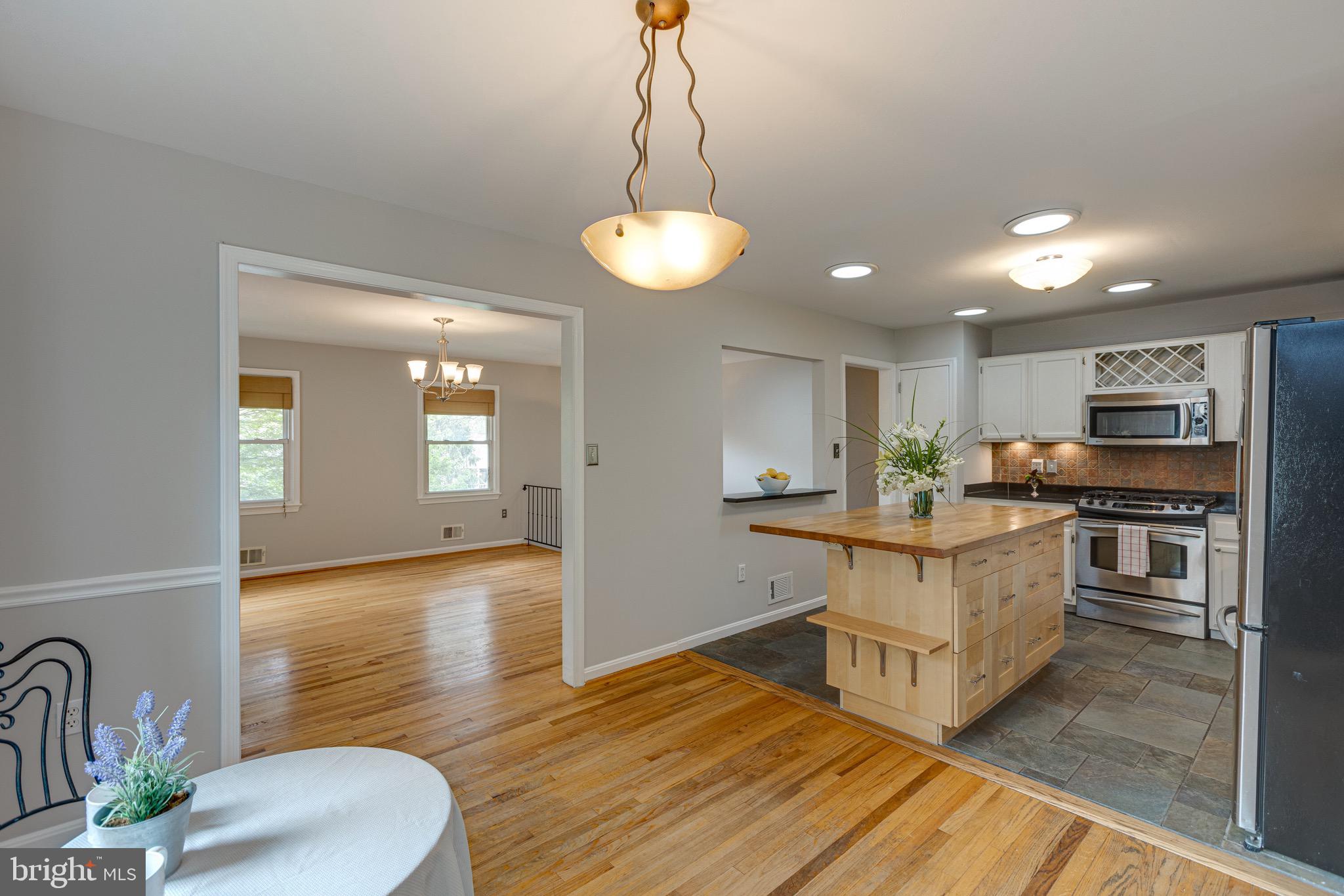3808 Stonebridge Road Alexandria, VA 22306 - Photo 20 of 69