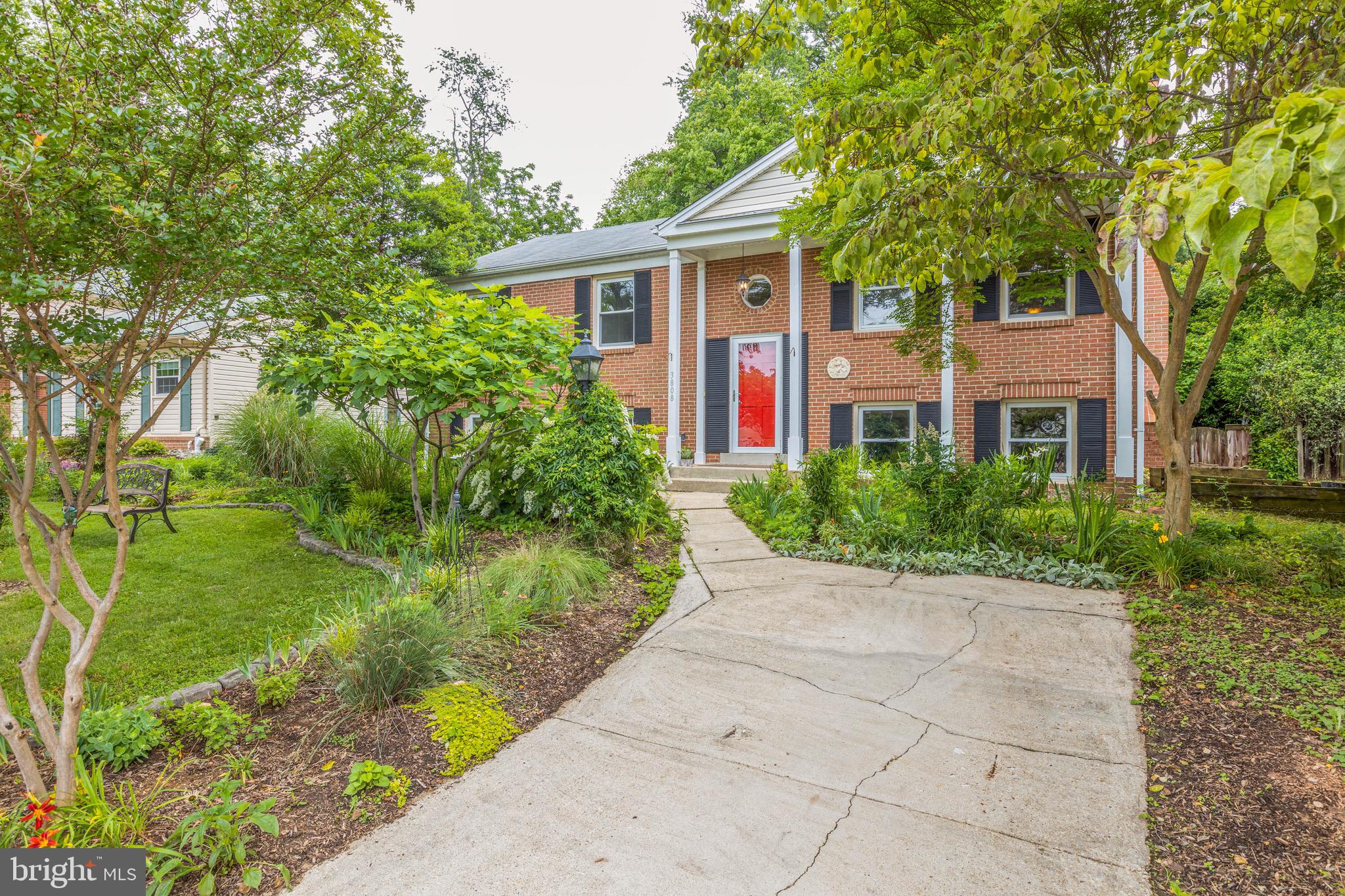 3808 Stonebridge Road Alexandria, VA 22306 - Photo 3 of 69