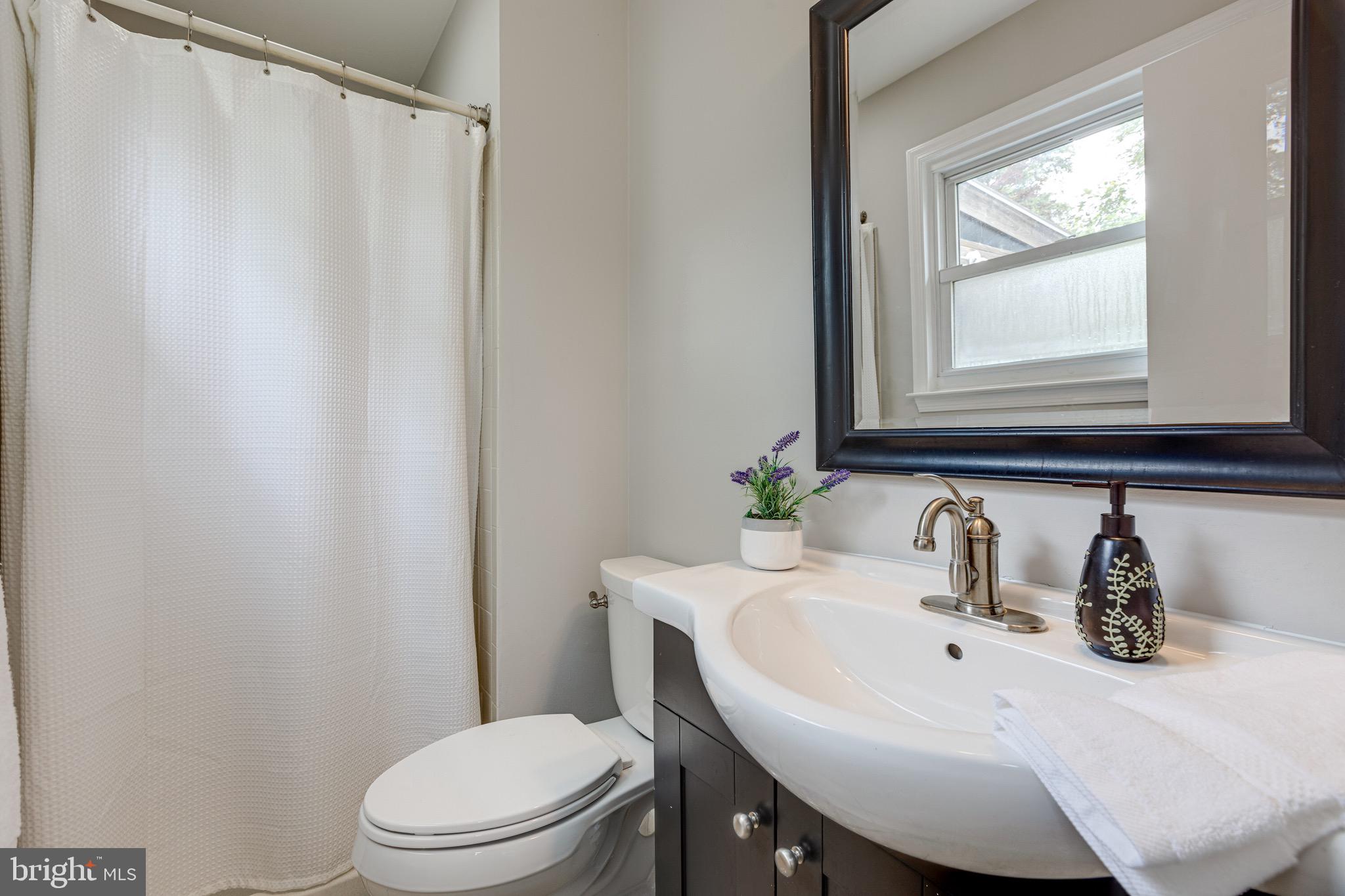 3808 Stonebridge Road Alexandria, VA 22306 - Photo 27 of 69