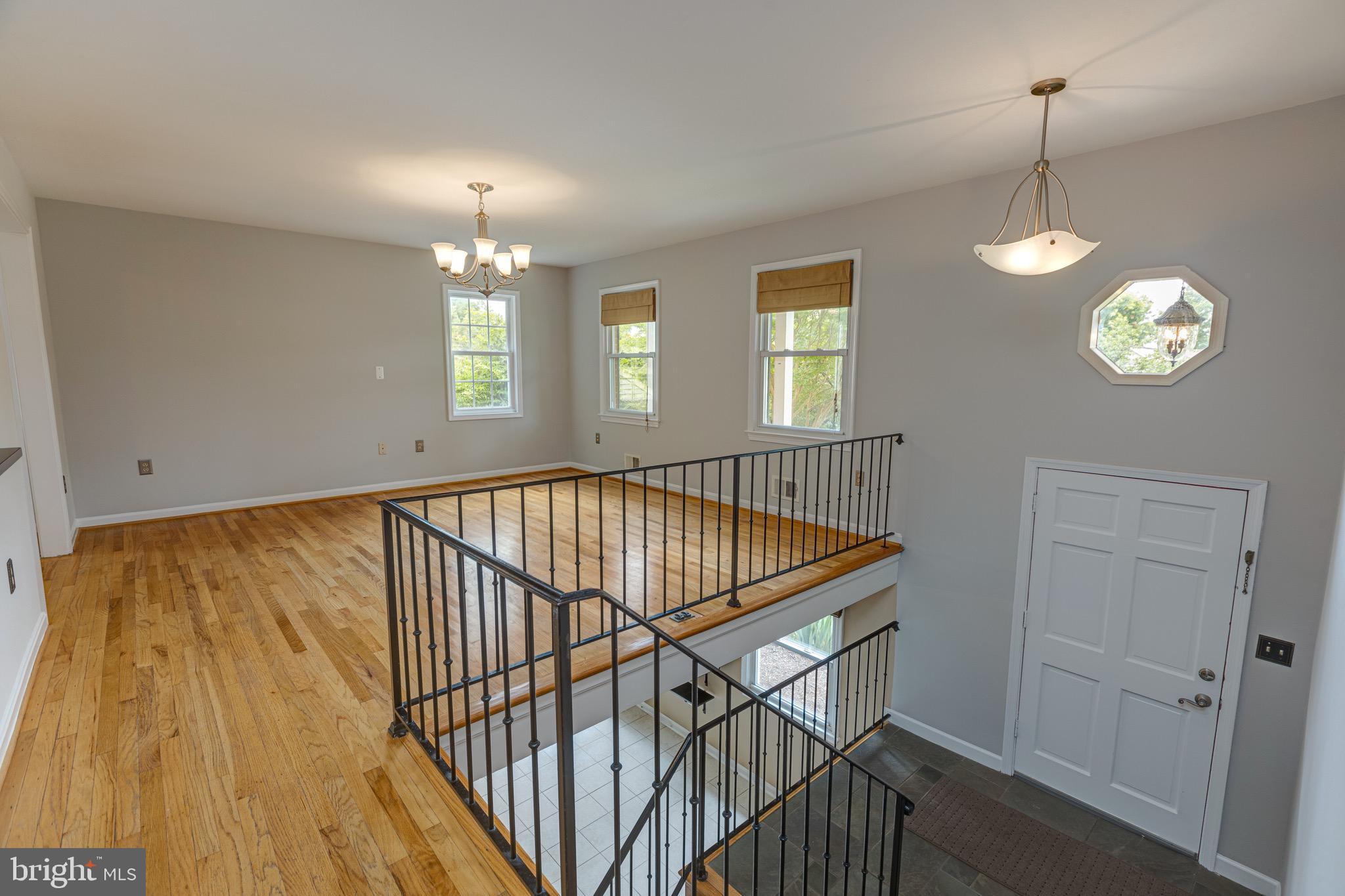 3808 Stonebridge Road Alexandria, VA 22306 - Photo 9 of 69