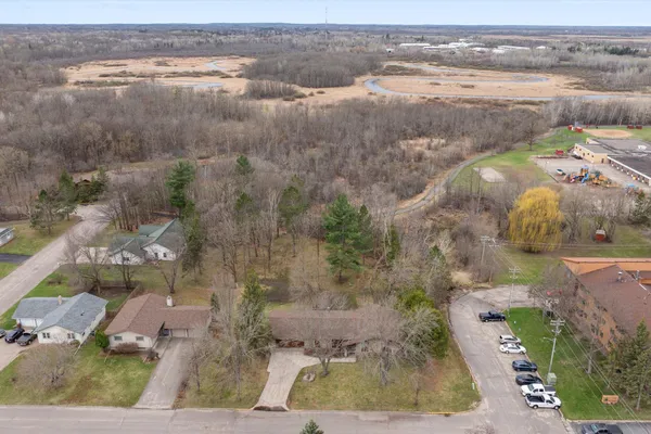 $475,000 | 409 1st Avenue Southwest, Aitkin, MN 56431
