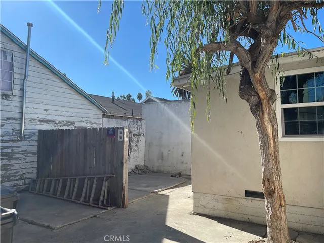 $750,000 | 211 1/2 East Eagle Street, Long Beach, CA 90806