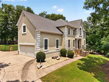 $875,000 | 5490 Hampstead Way, Johns Creek, GA 30097