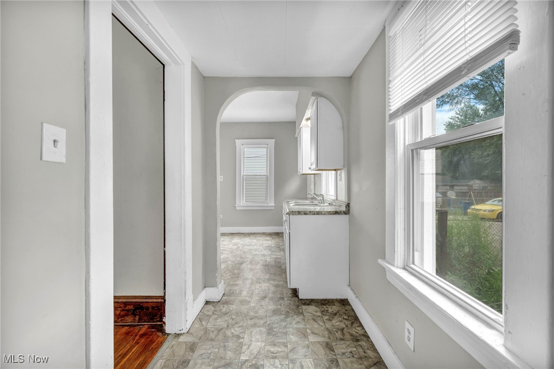 3715 Riverside Avenue Cleveland, OH 44109 - Photo 15 of 38 Gallery Image 15