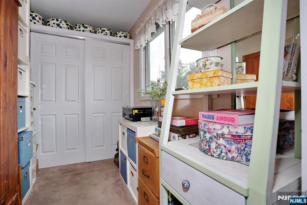 393 New Bridge Road Bergenfield, NJ 07621 - Photo 19 of 37