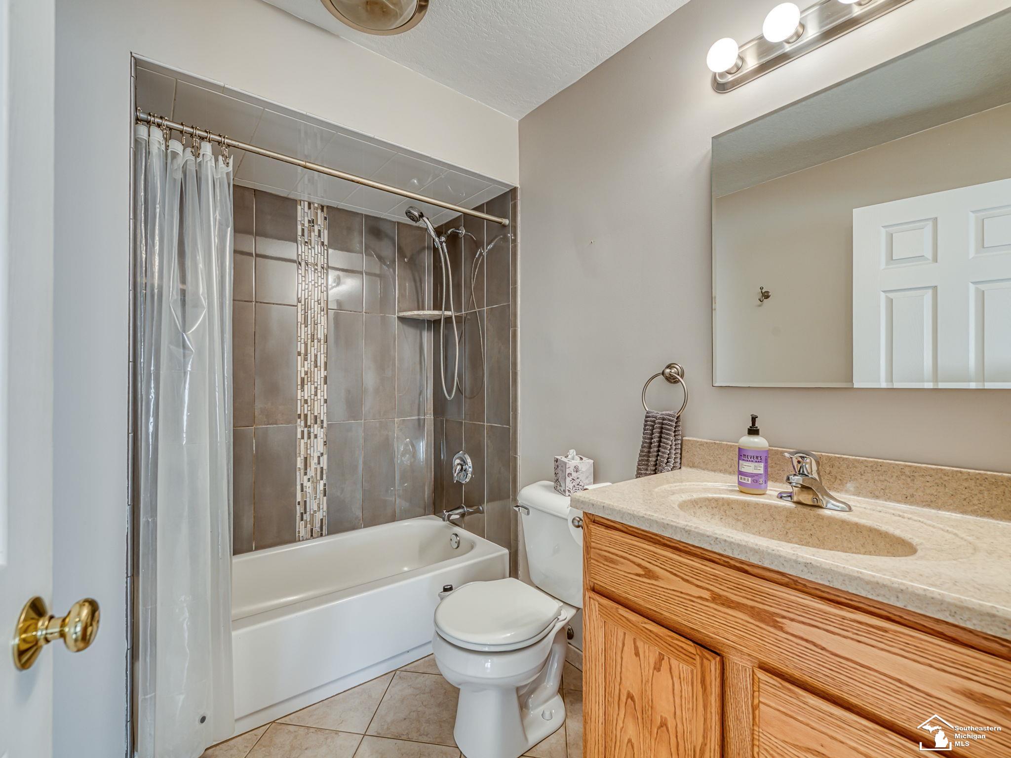 25484 Waltz Road New Boston, MI 48164 - Photo 18 of 26 Gallery Image 18