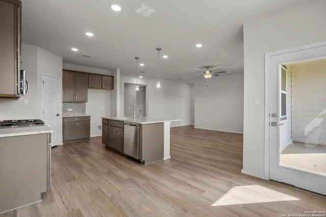 $339,990 | 6875 Comanche Cave, San Antonio, TX 78233