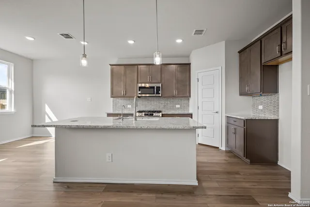 $339,990 | 6875 Comanche Cave, San Antonio, TX 78233