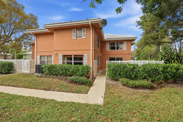 $345,000 | 1934 Stratford Way, West Palm Beach, FL 33409