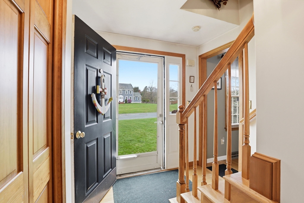 60 Old Farm Road Bridgewater, MA 02324 - Photo 5 of 42