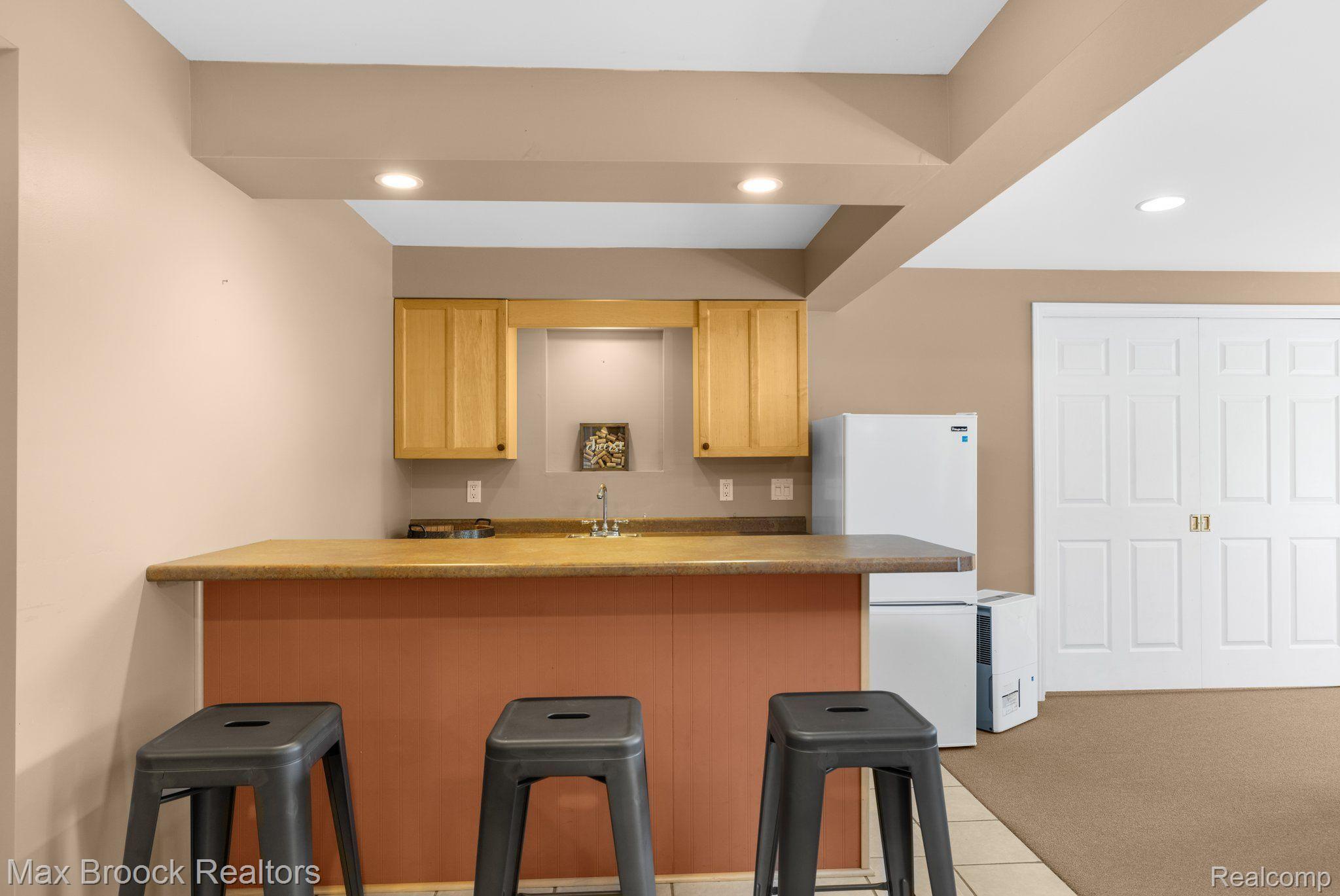 1027 Indianpipe Road Lake Orion, MI 48360 - Photo 38 of 57 Gallery Image 38