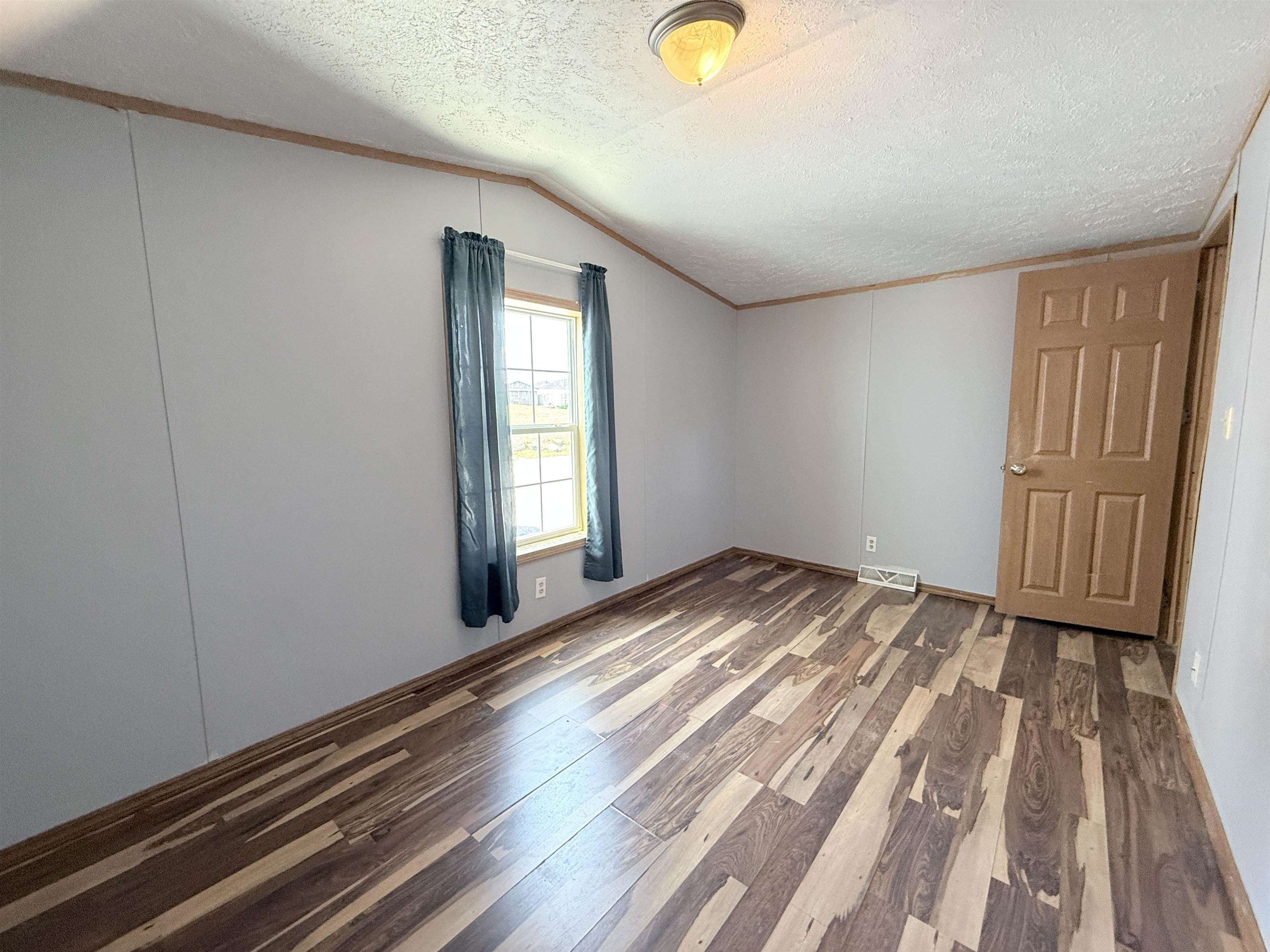 4056 Middle Road Clarendon, VT 05759 - Photo 29 of 40