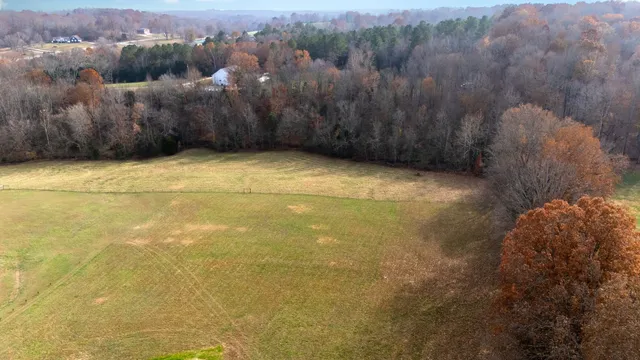 $949,900 | 924 Hafner Road, Charlotte, TN 37036