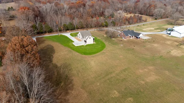 $949,900 | 924 Hafner Road, Charlotte, TN 37036