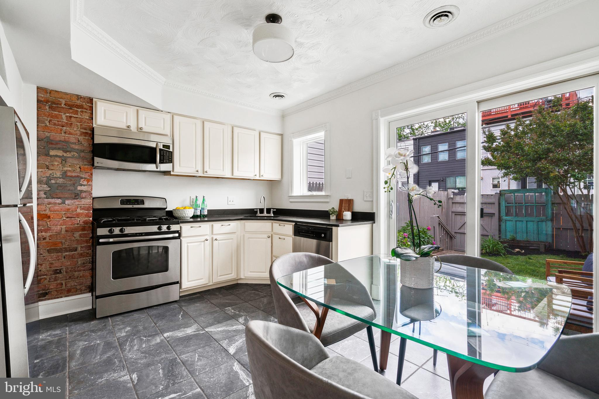 1123 3rd Street Northeast Washington, DC 20002 - Photo 7 of 22