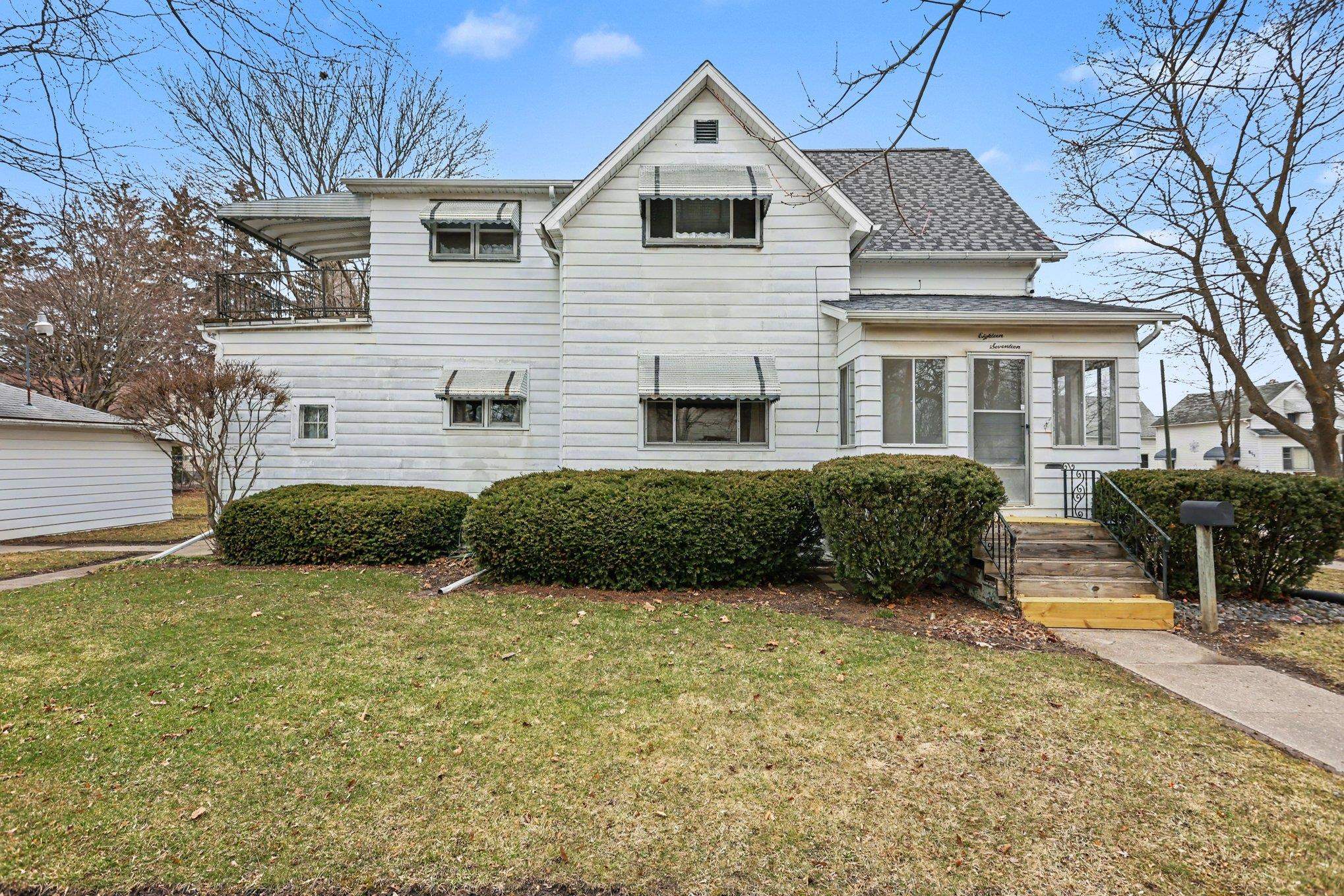 1817 15th Street Bay City, MI 48708 - Photo 1 of 27 Gallery Image 1