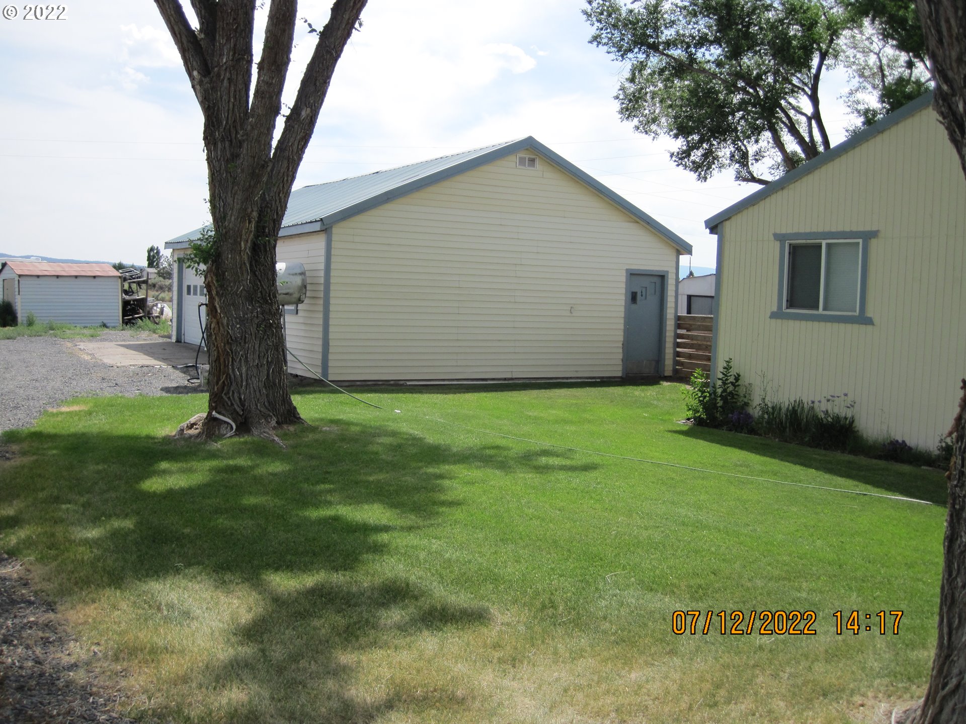 65366 Highway 31 Silver Lake, OR 97638 - Photo 10 of 32