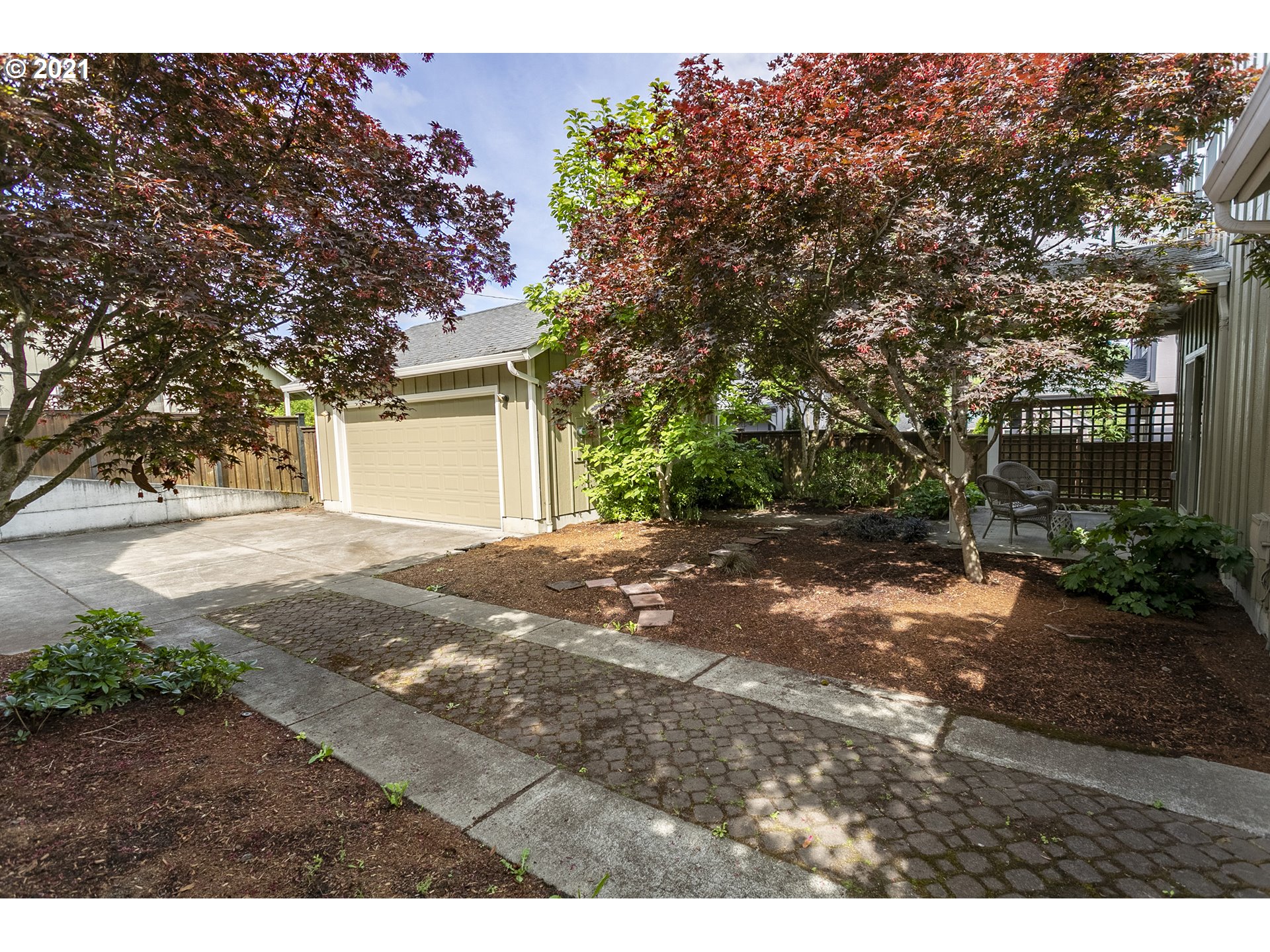 2663 Hendricks Ridge Drive Eugene, OR 97403 - Photo 19 of 21 Gallery Image 19