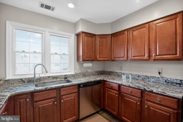 $4,700 | 4337 Rolling Stone Way, Alexandria, VA 22306