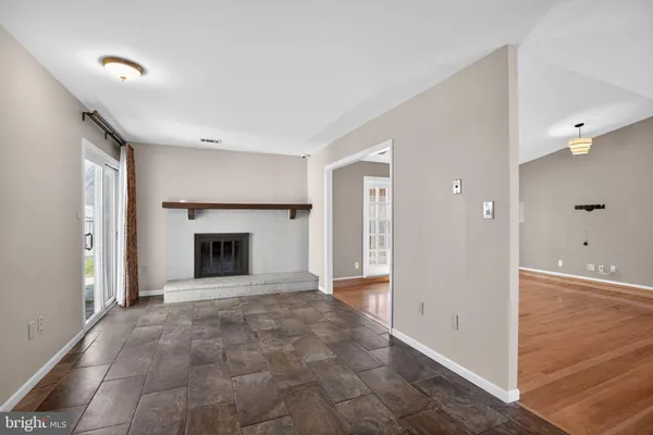 $4,700 | 4337 Rolling Stone Way, Alexandria, VA 22306