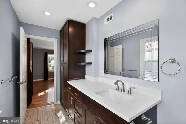 $4,700 | 4337 Rolling Stone Way, Alexandria, VA 22306