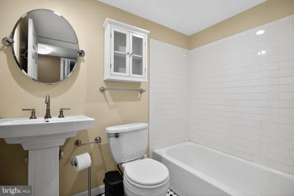 $4,700 | 4337 Rolling Stone Way, Alexandria, VA 22306
