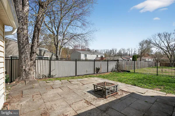 $4,700 | 4337 Rolling Stone Way, Alexandria, VA 22306