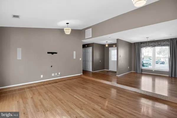 $4,700 | 4337 Rolling Stone Way, Alexandria, VA 22306