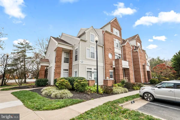 a view of multiple building